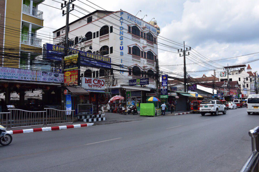 Centre Point Patong Exterior foto