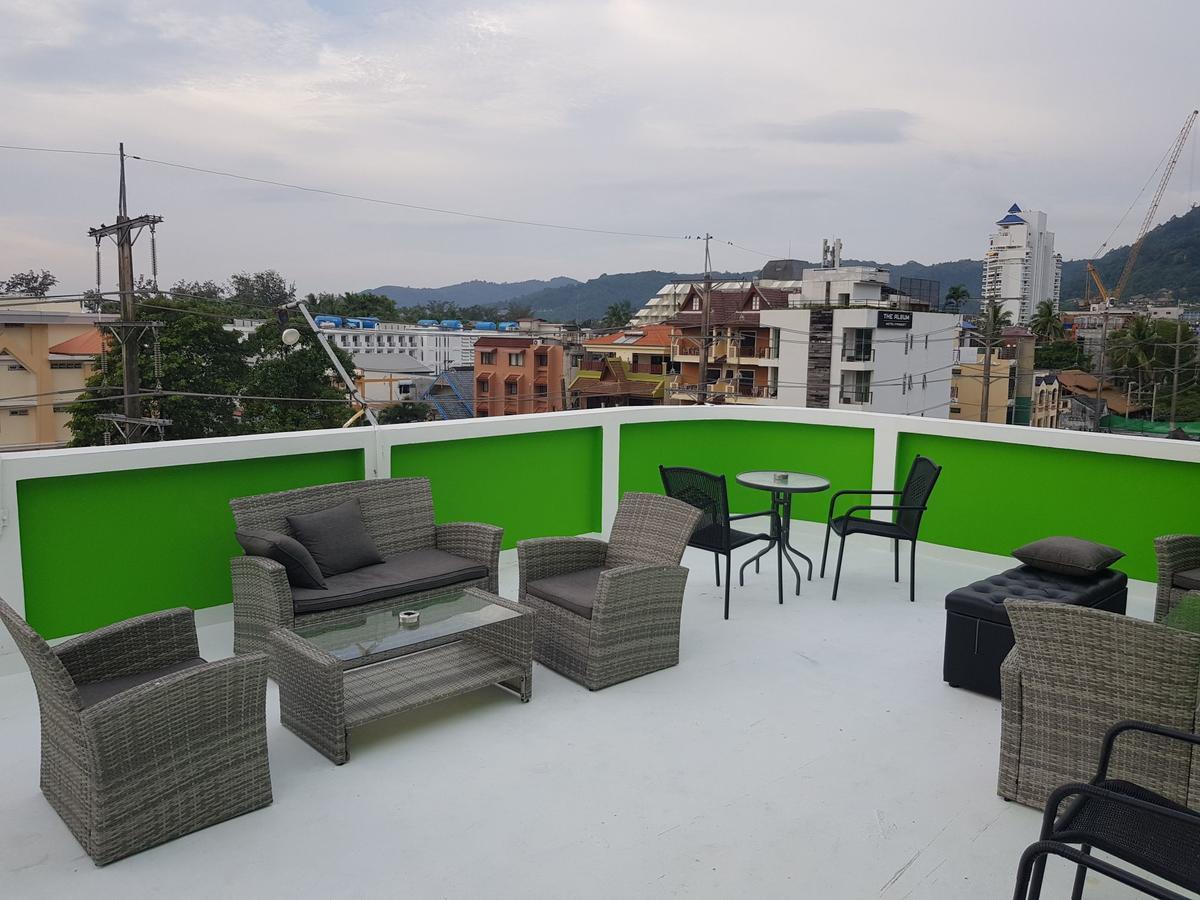 Centre Point Patong Exterior foto